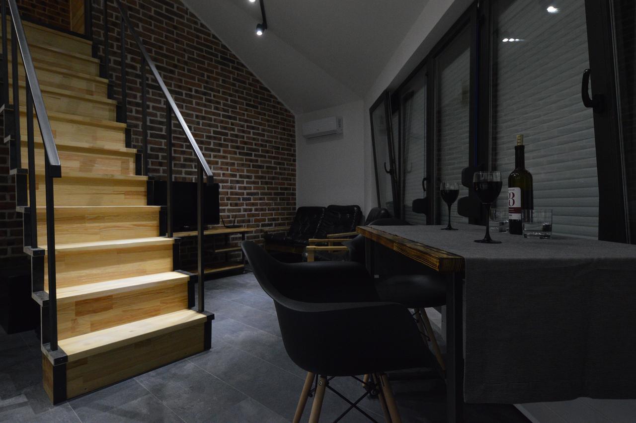 Air Loft Apartment Kijev Kültér fotó